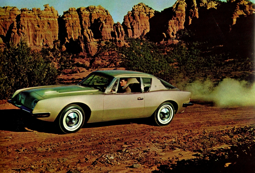 n_1963 Avanti Brochure-07-08.jpg